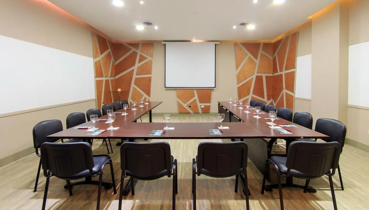 Hotel Factory Green Богота Колумбия