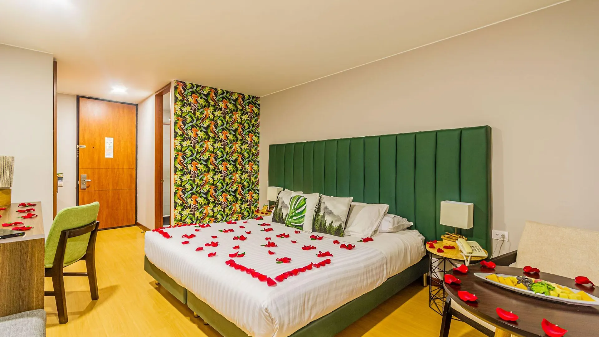 Hotel Factory Green Богота
