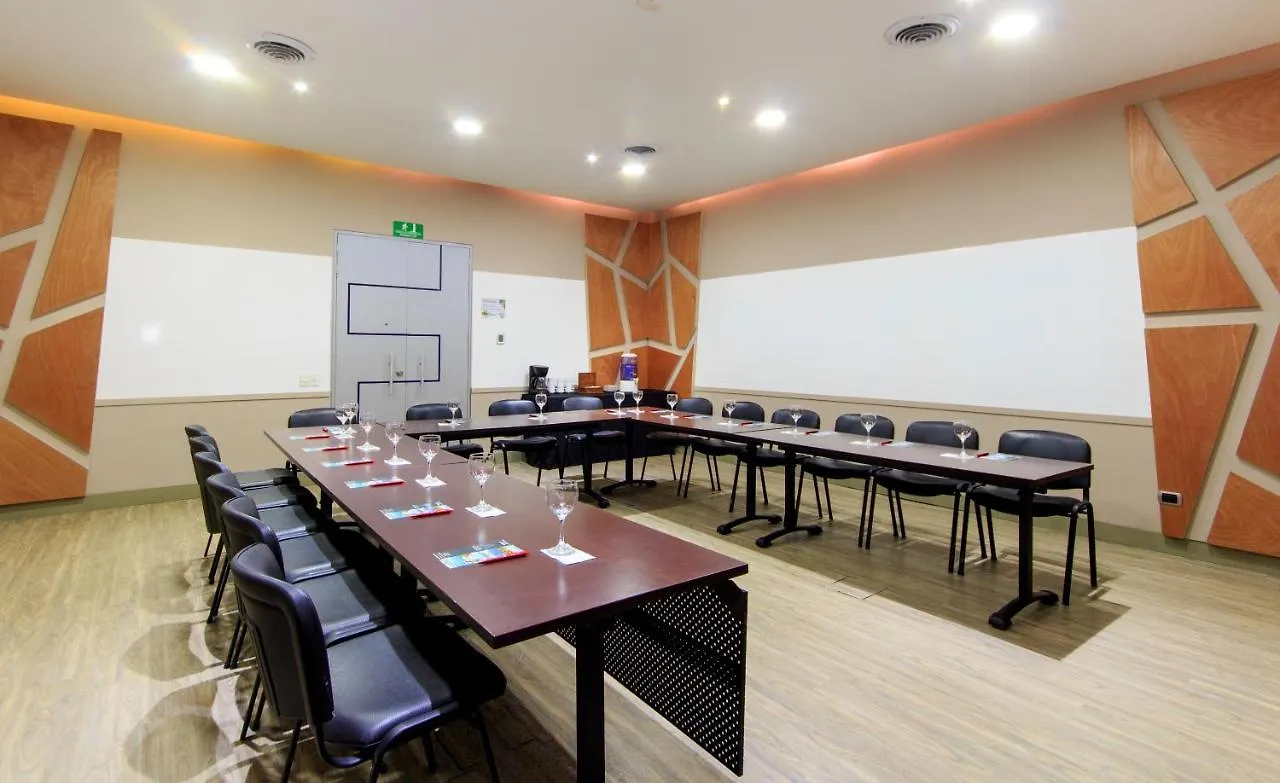Hotel Factory Green Bogota